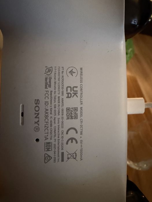 Biały pad konsoli DualSense  playstation 5 PS5 sony kontroler jak nowy