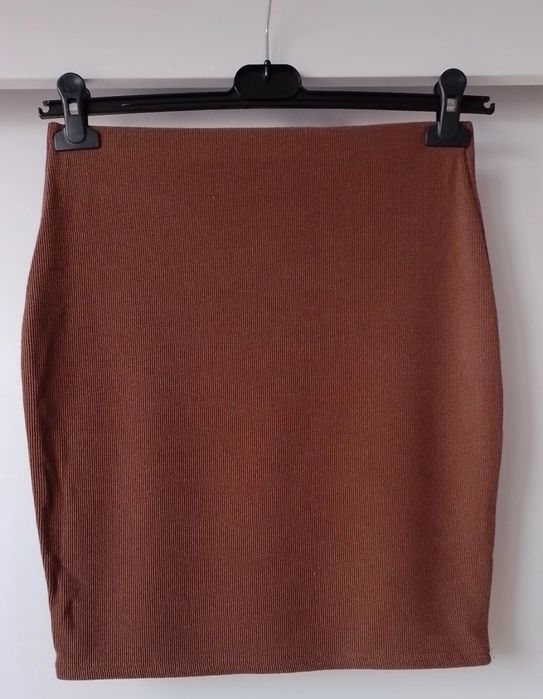 Brązowa prążkowana spódnica rozm S