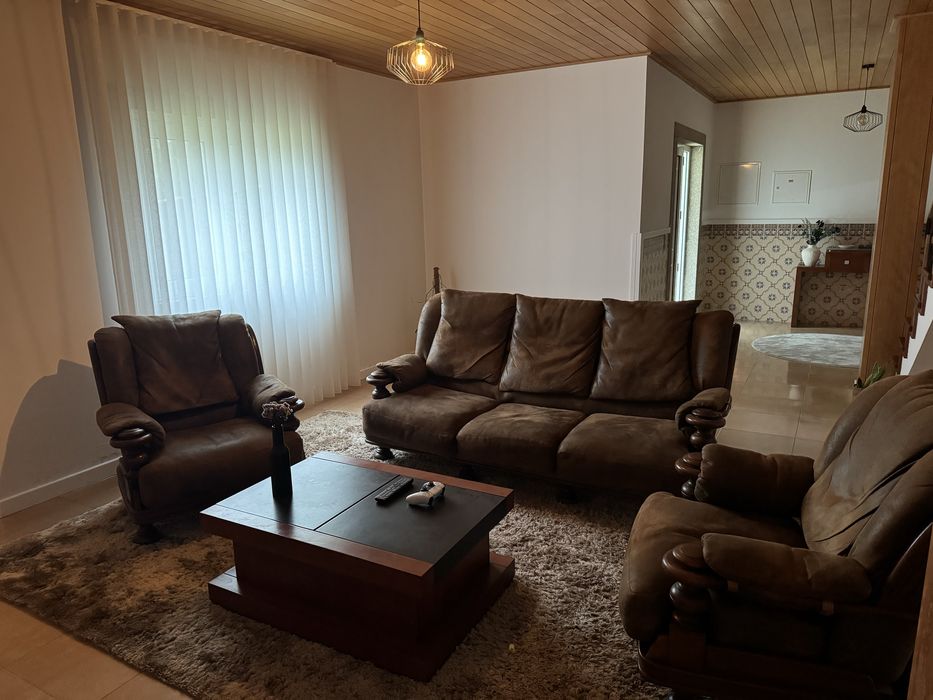 Sofá + 2 poltronas, estilo clássico