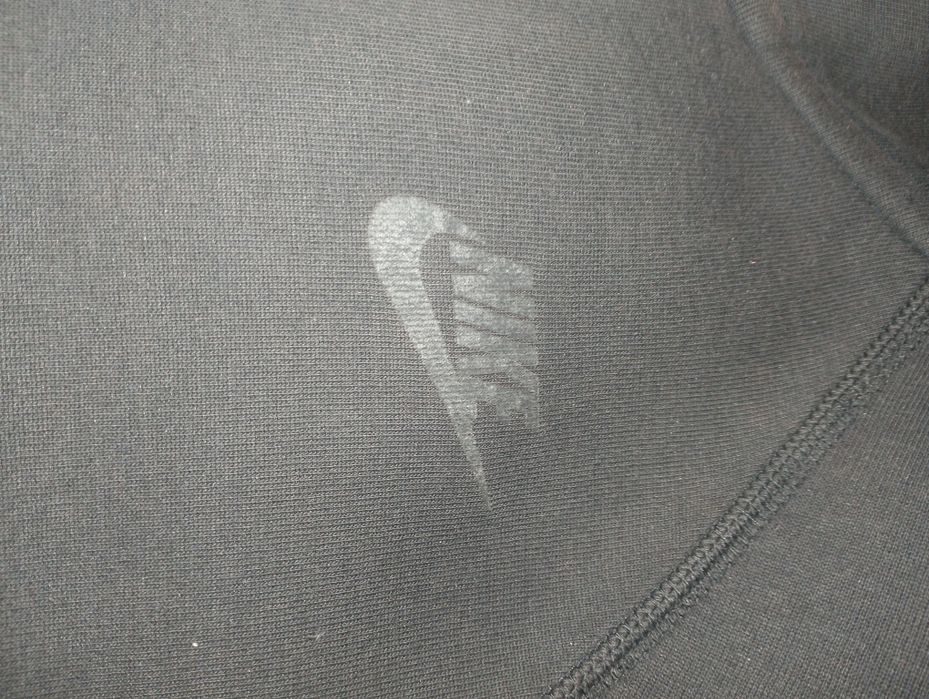 Найк Теч флис на замке