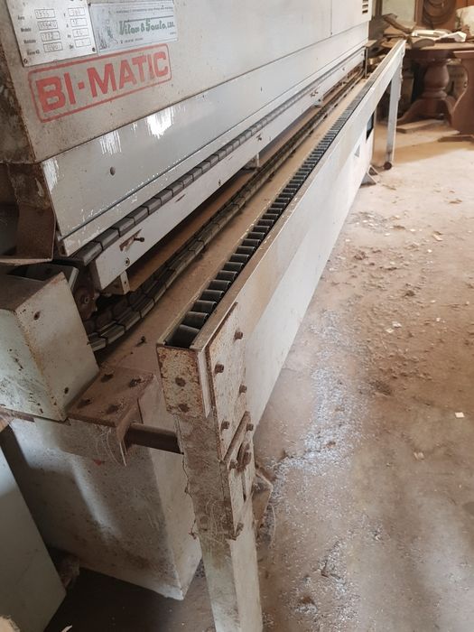 Máquina Orladora BI-MATIC