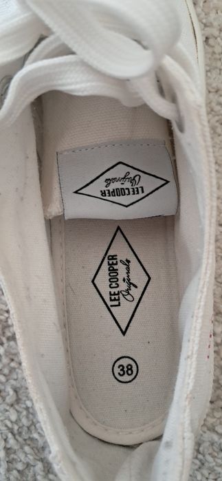 Trampeczki Lee Cooper 38