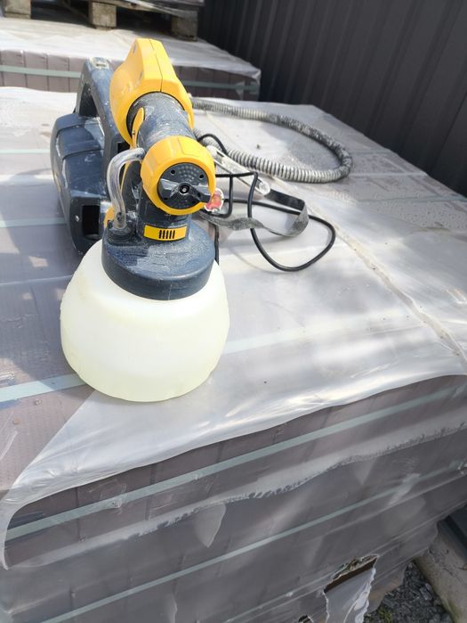 Продам фарбольт.