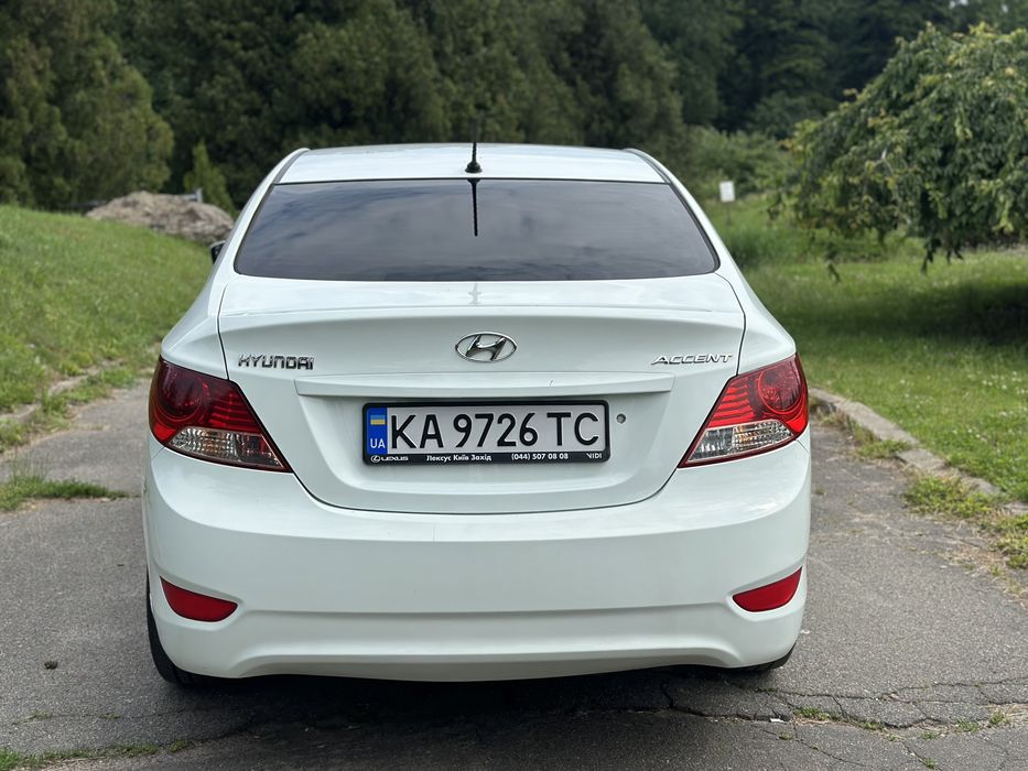 Hyundai Accent 2012
