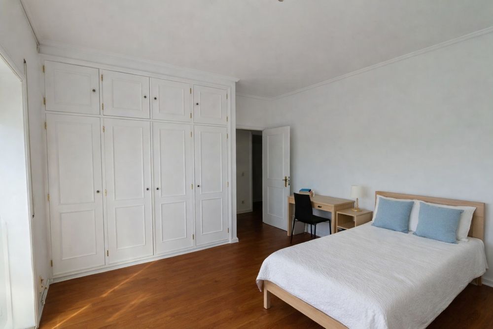 Quarto mobilado em apartamento partilhado em Espinho