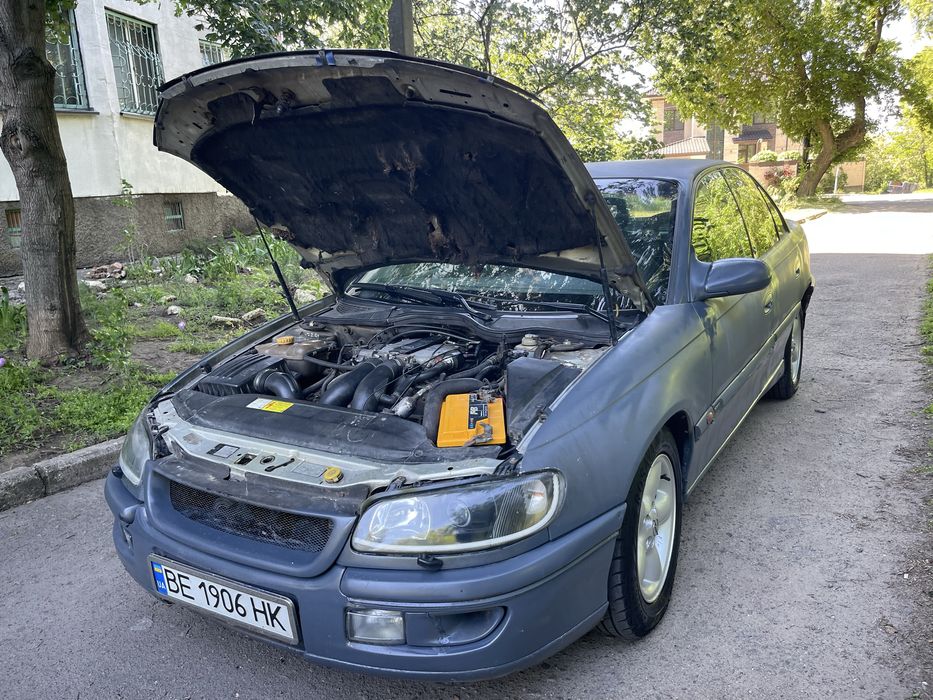 Opel Omega B MV6 3.0 V6