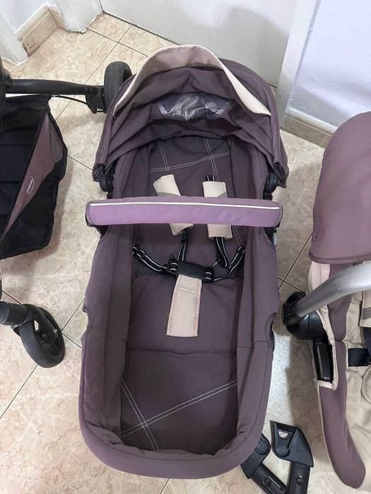 Carrinho de bebé INFNATIA