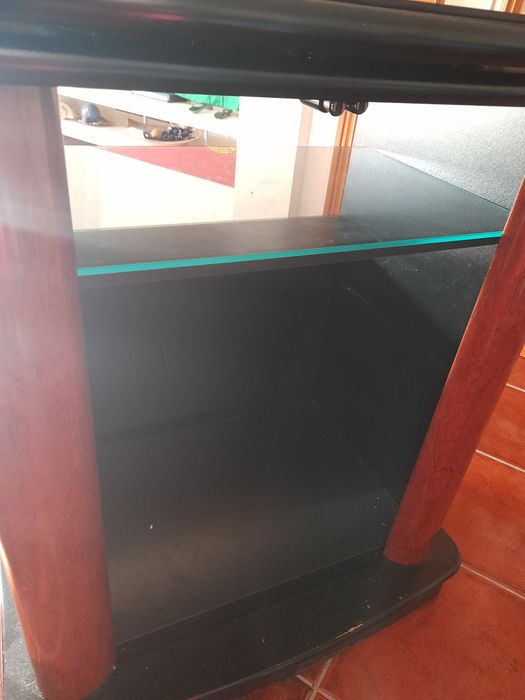 Movel pata tv ou outro uso que lhe queira dar muito bom