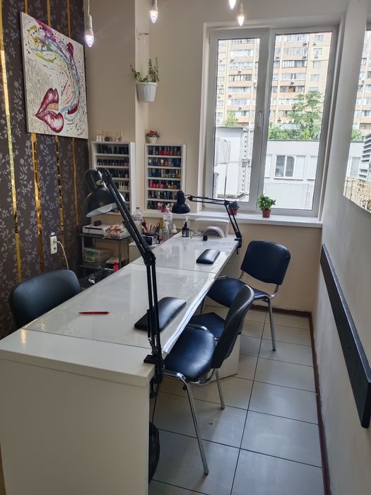 Продаж діючого бізнесу салон краси.