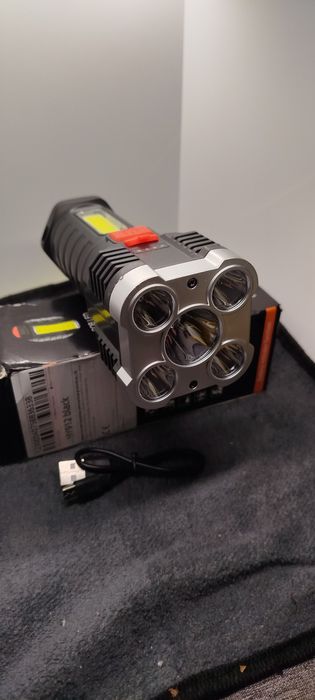 Latarka LED rechargeable USB