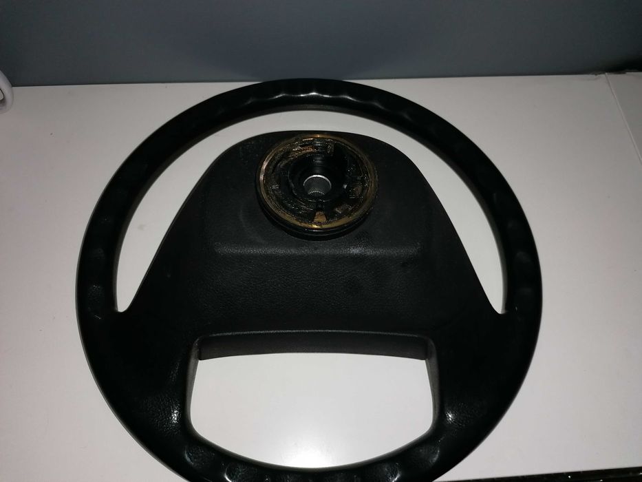 Volante Opel (contactar pelo Telemóvel)