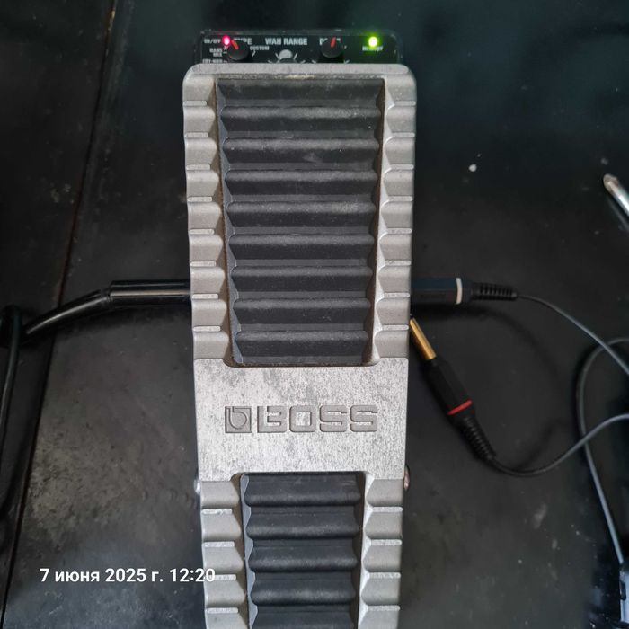 Педаль эффектов Boss PW-10