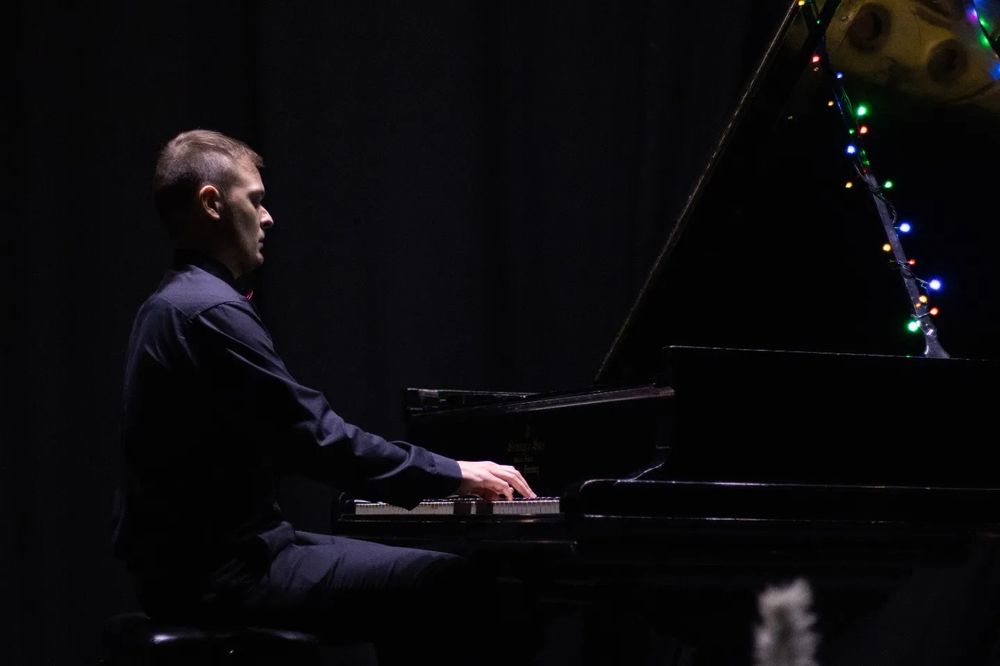 Уроки фортепіано.Викладач. Київ/онлайн