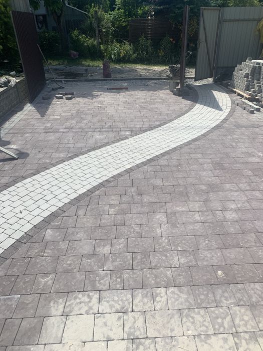 Укладання бруківки