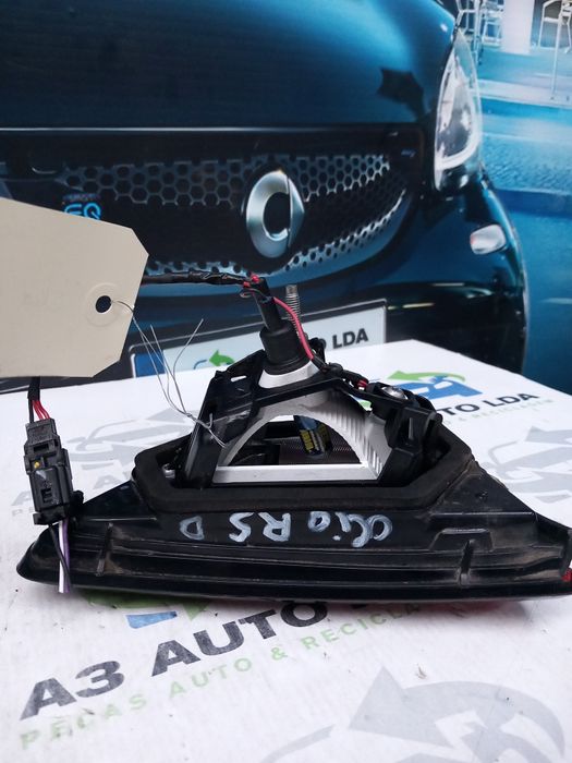 Farolim pisca traseiro direito Renault Clio RS