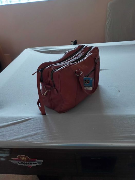 Walizka podróżna kolor brązowy