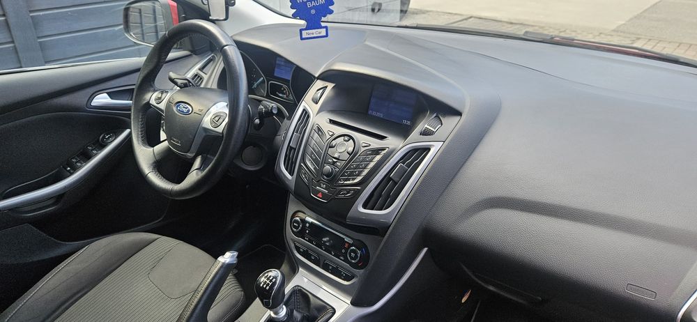 Ford Focus kombi 2.0 Diesel Titanium - bardzo dobry stan i niski przebieg