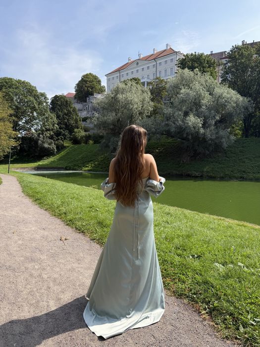 Неймовірна бірюзова сукня на випускний або для подружки нареченої