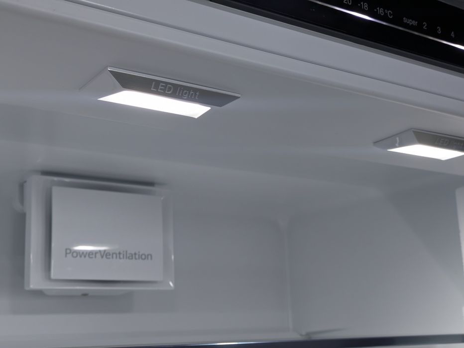 Новий Вбудований Великий Холодильник Siemens KB96N з Німеччини