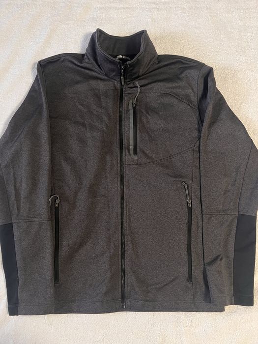 Толстовка бренда The North Face