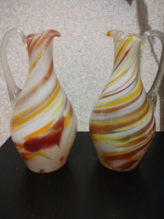 Посуд, чашки, кувшини