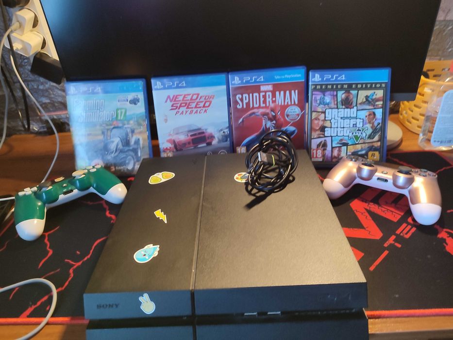 Плей стейшен 4 плюс монитор