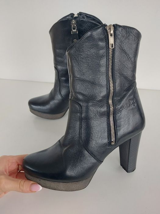 Buty botki skórzane ocieplane w rozmiarze 36
