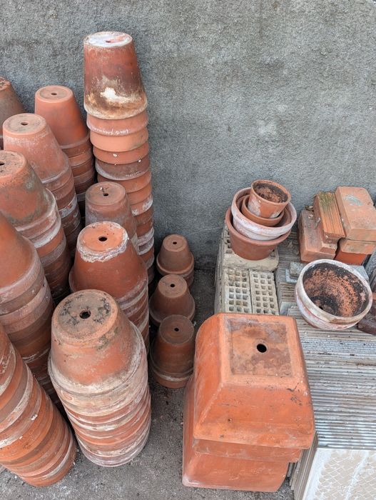 Vasos em barro vários tamanhos