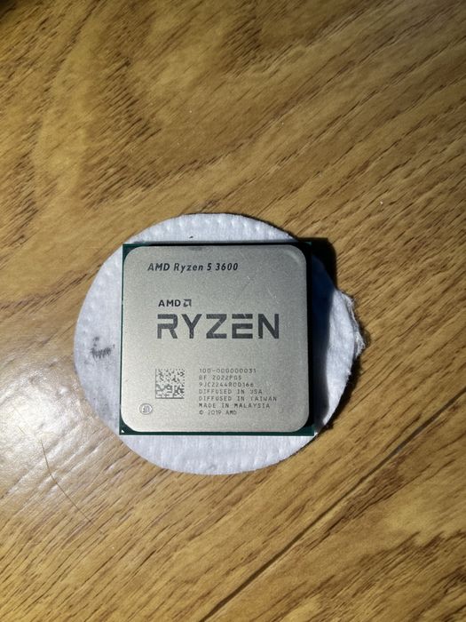 AMD Ryzen 5 3600 з боксовим кулером (Socket AM4)