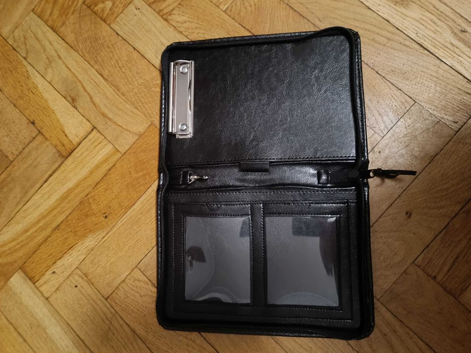Etui  na dokumenty nowy