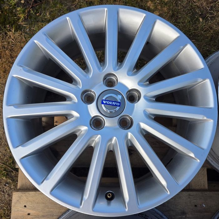 Felgi Oryginał Volvo S40 S60 S80 V40  V50 V60 V70  7x17 ET50 5x108