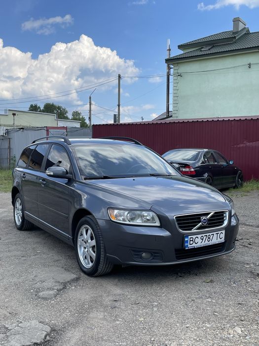 Продам Вольво В50 2.0 дизель Volvo v50 2.0 diesel