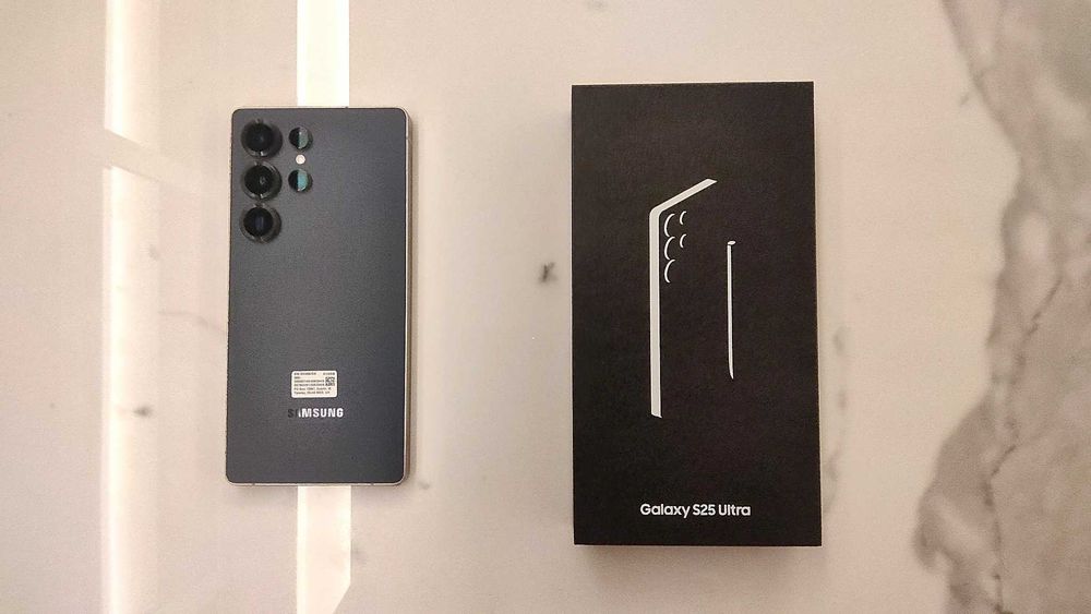 Samsung Galaxy S25 Ultra 512GB Titanium Black – Caixa + Fatura