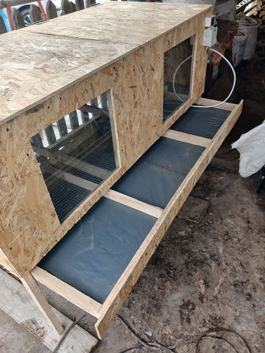 Брудер для бройлерів