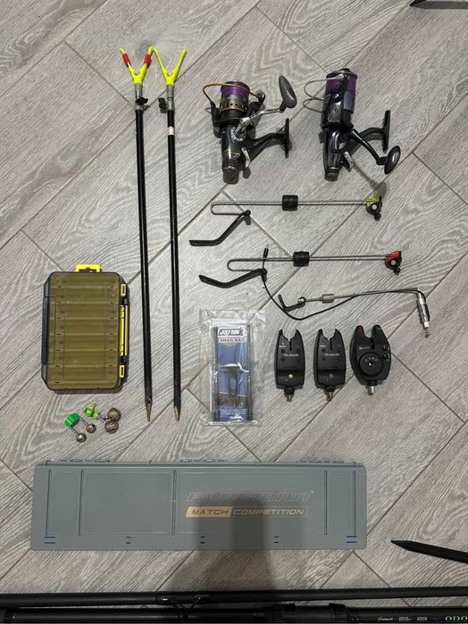 Комплект для коропової риболовлі (вудилища Atemi Komodo,род-под)