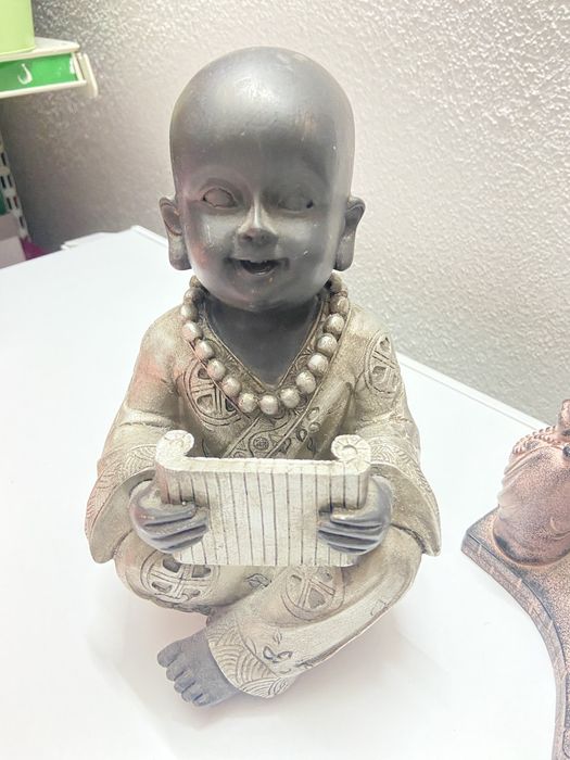 Buda medio em bom estado de conservacao