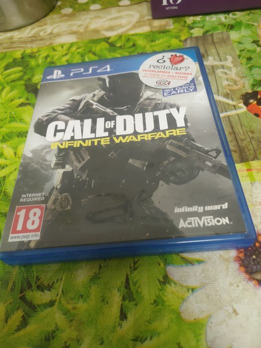 Vendo jogo call of duty
