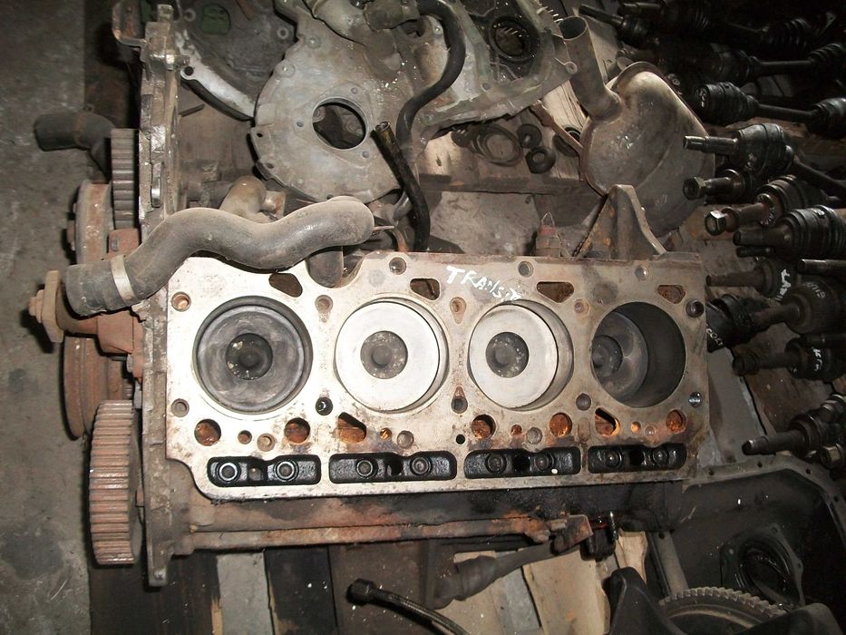 Блок двигателя  Nissan Sunny VW Golf 1.9 TD Peugeot 1.9 D Ford Transit
