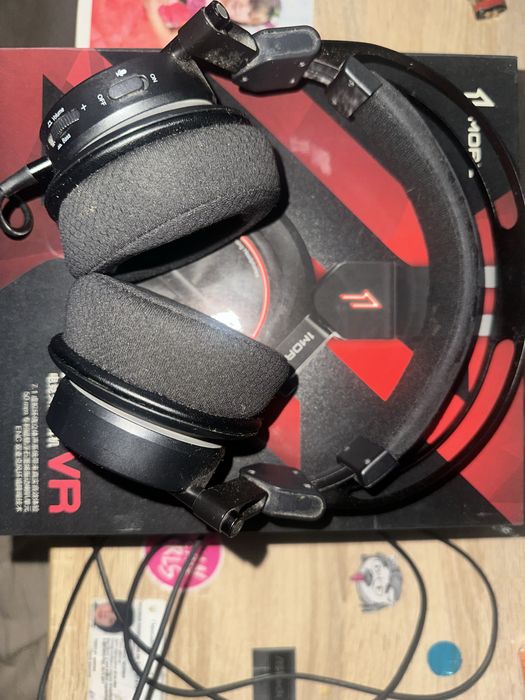 Игровые наушники