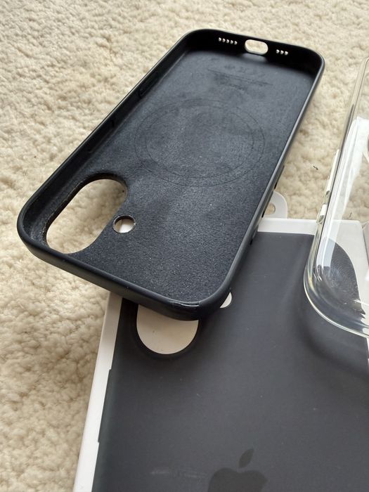 Capas Originais Apple para iPhone 16