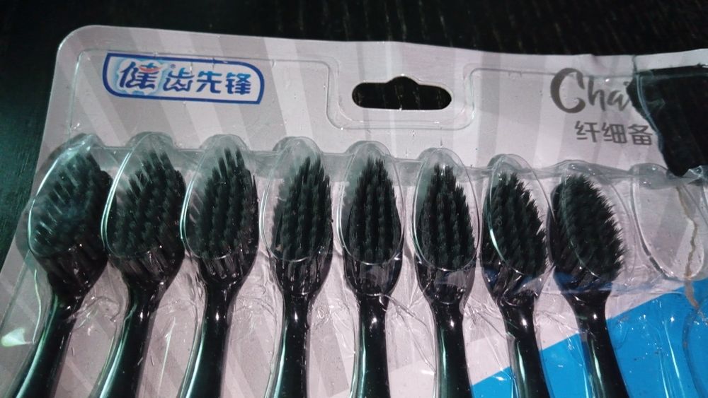 Conjunto de 16 escovas de dentes