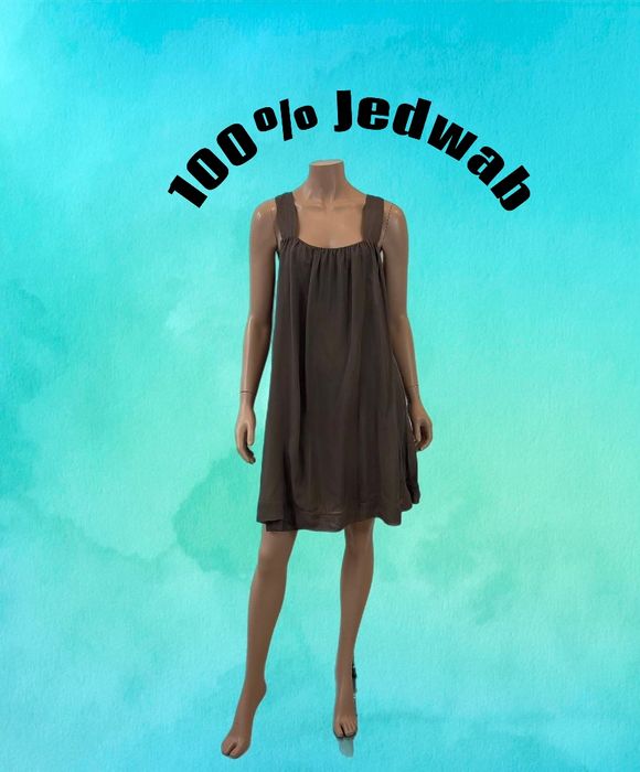 Selected femme sukienka na ramiączka damska S/M
100%jedwab
rozmiar S/M
kolor:brązowy 
Stan:idealny 
Podszewka materiał elastyczny 

Długość całkowita: