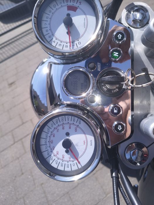 Hyosung Aquila 125 na kat B