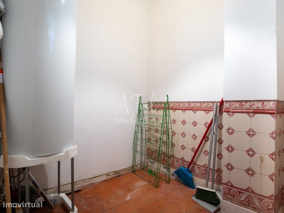 Apartamento T3 com Licença de Alojamento Local e Terrço - Lisboa