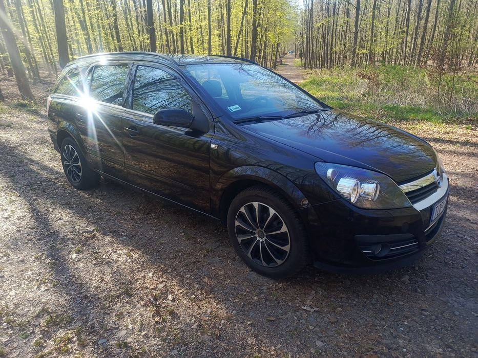 Samochód Opel Astra H Turbo Diesel