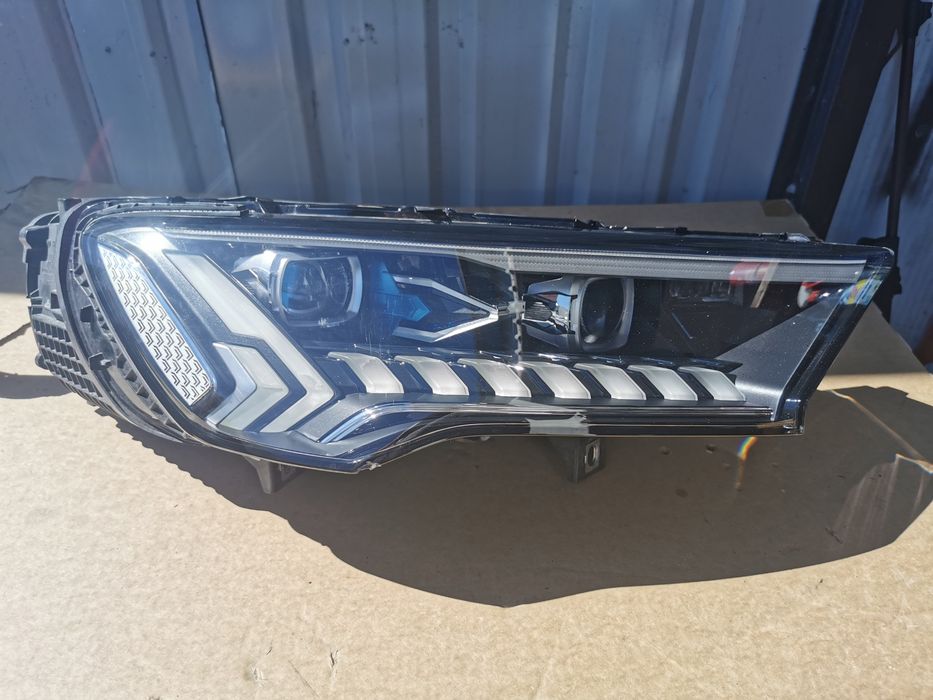 AUDI Q7 4M LASER LIFT Lampa Prawa Przod 4M0941086C AUDI