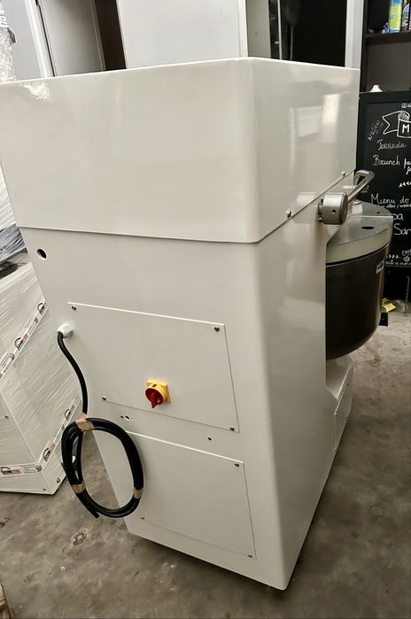 Amassadeira Felino 50kg farinha