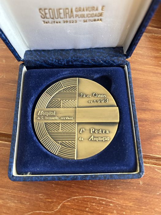 Lote de 15 medalhas comemorativas em bronze