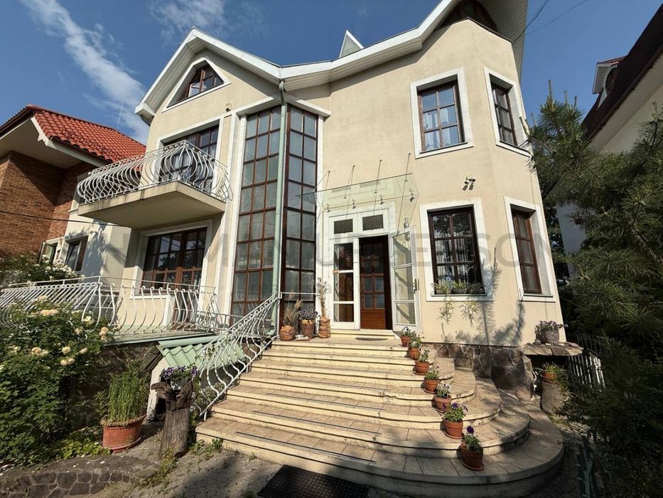 Дом по адресу Петефі Шандора пл. (площадь 400 м²) - Atlanta.ua - фото 7