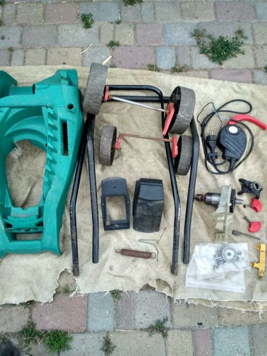 Газонокосилка bosch rotak 34 (На запчасти)